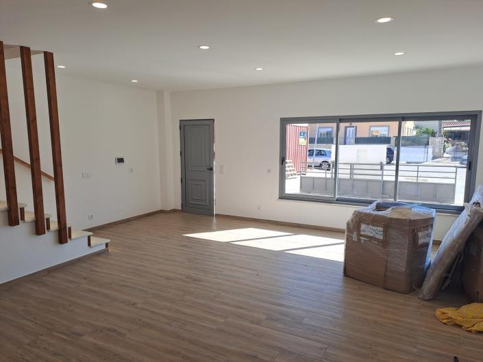 Image No.6-3 Bed Townhouse for sale