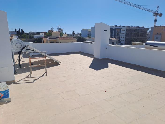 Image No.22-3 Bed Townhouse for sale