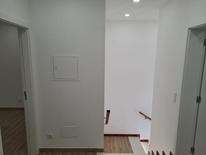 Image No.10-3 Bed Townhouse for sale