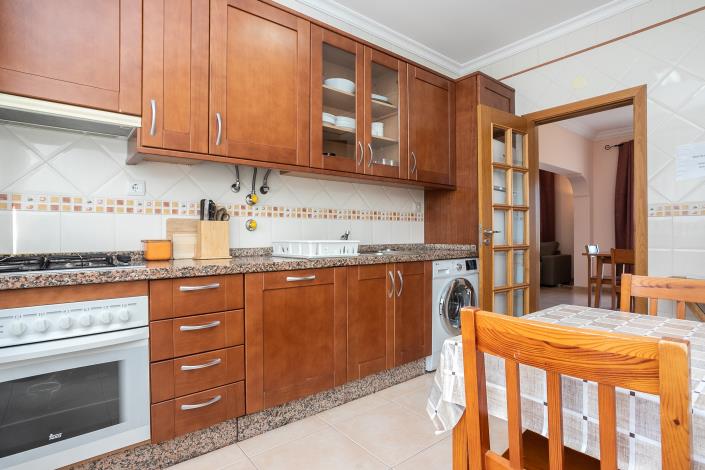 Image No.18-3 Bed House for sale