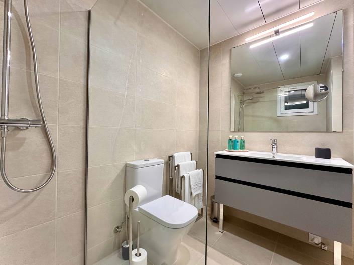 Image No.12-2 Bed Apartment for sale