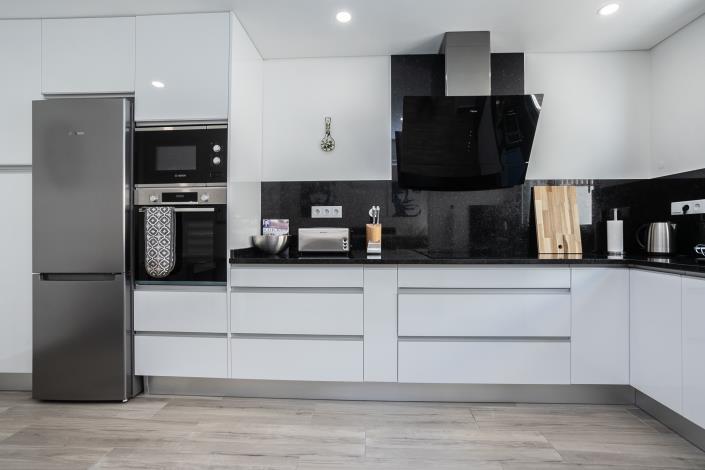 Image No.12-5 Bed Townhouse for sale