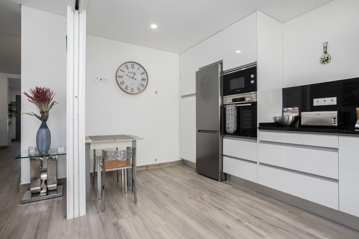 Image No.13-5 Bed Townhouse for sale