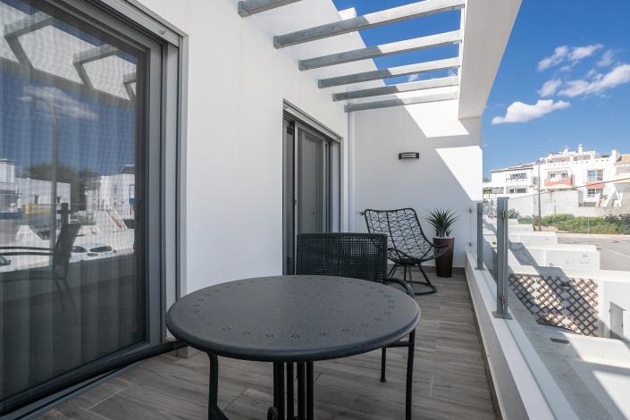 Image No.23-5 Bed Townhouse for sale