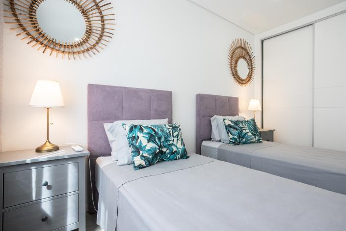 Image No.29-5 Bed Townhouse for sale