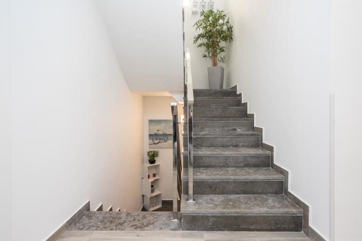 Image No.31-5 Bed Townhouse for sale