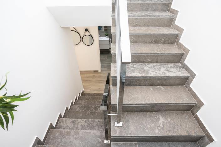 Image No.42-5 Bed Townhouse for sale