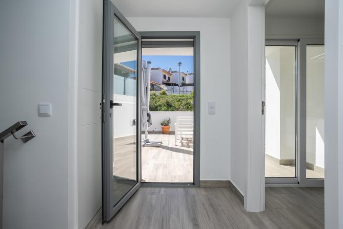 Image No.46-5 Bed Townhouse for sale