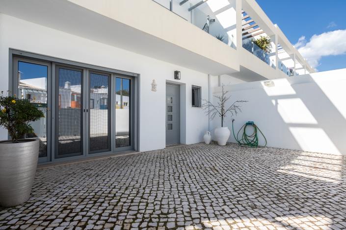 Image No.53-5 Bed Townhouse for sale