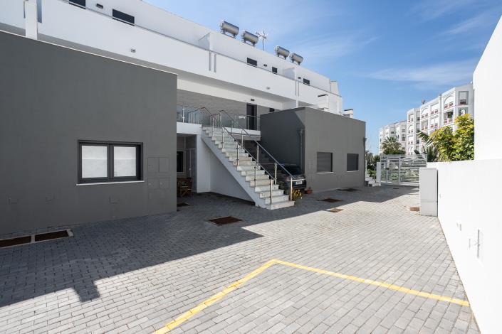 Image No.27-2 Bed Apartment for sale