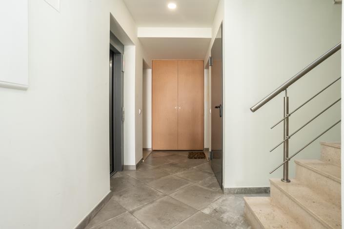 Image No.30-2 Bed Apartment for sale