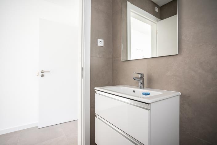 Image No.23-4 Bed Semi-Detached for sale