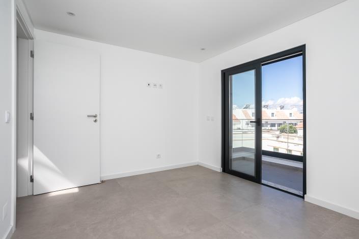 Image No.29-4 Bed Semi-Detached for sale