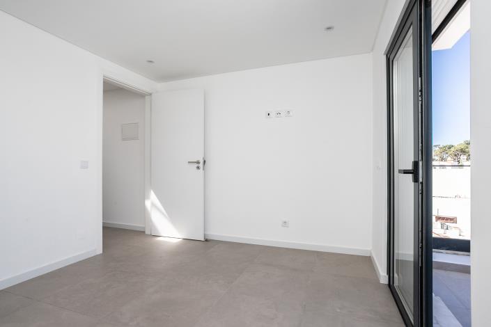 Image No.31-4 Bed Semi-Detached for sale