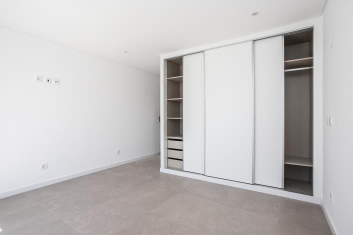 Image No.42-4 Bed Semi-Detached for sale