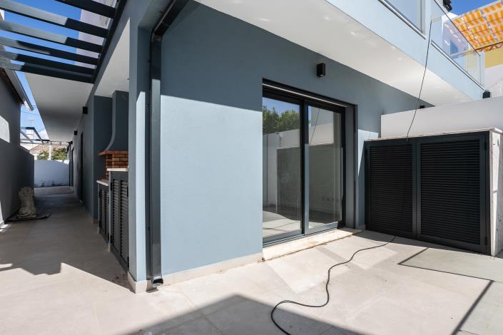 Image No.5-4 Bed Semi-Detached for sale