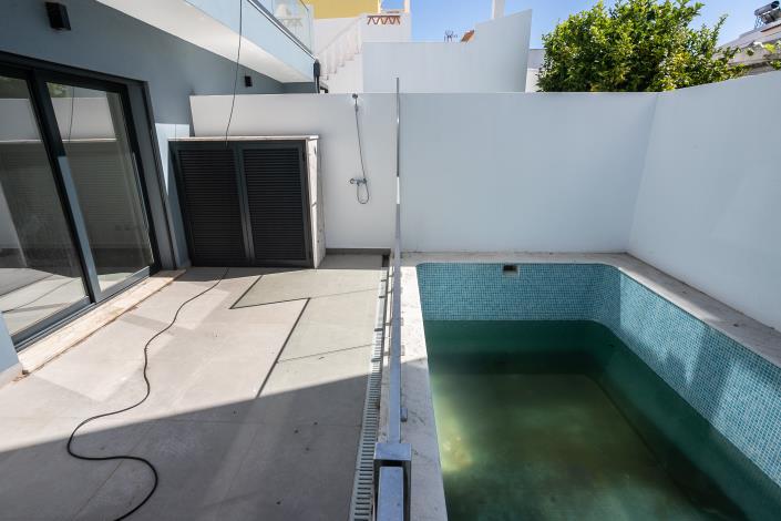 Image No.6-4 Bed Semi-Detached for sale