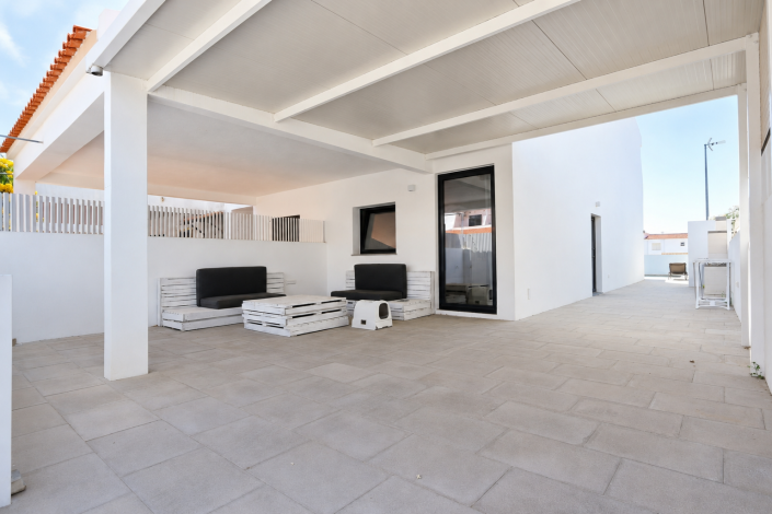 Image No.8-3 Bed Townhouse for sale
