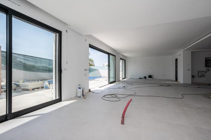 Image No.8-4 Bed Villa / Detached for sale
