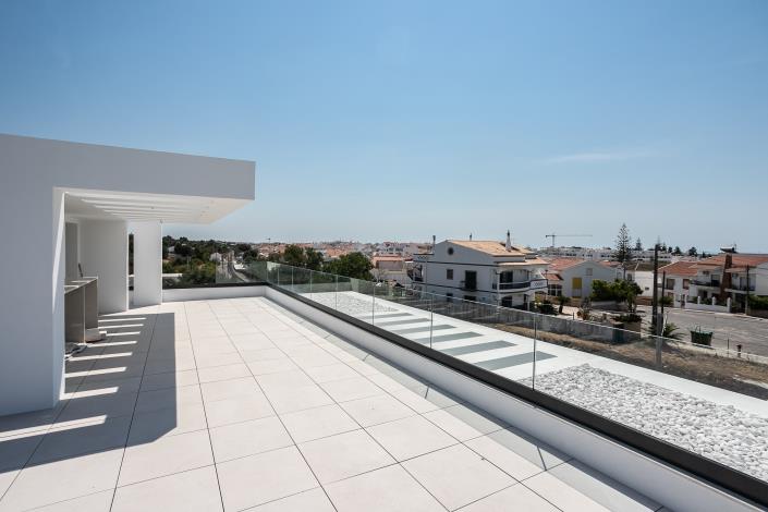 Image No.34-4 Bed Villa / Detached for sale