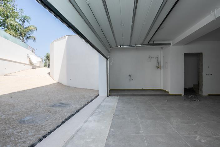 Image No.43-4 Bed Villa / Detached for sale