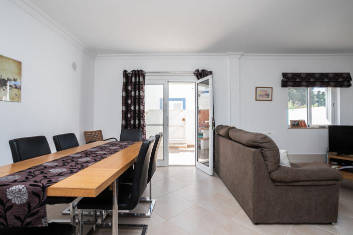 Image No.11-4 Bed Semi-Detached for sale