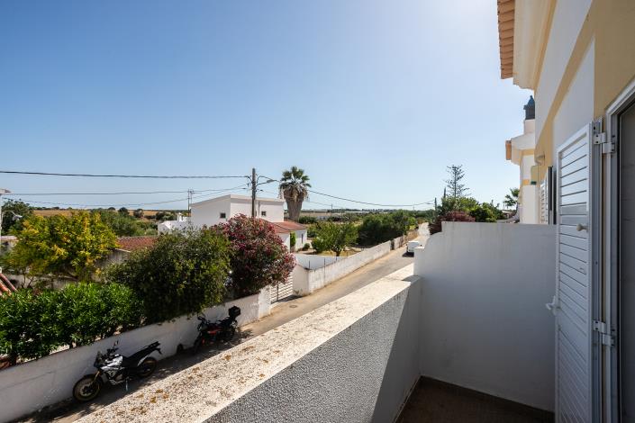 Image No.15-4 Bed Semi-Detached for sale