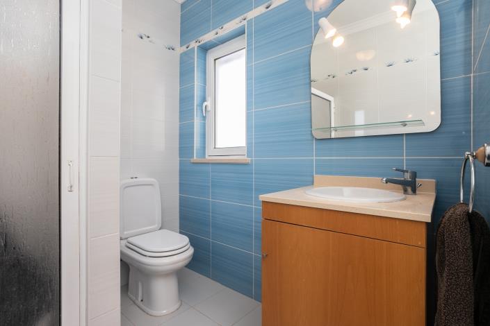 Image No.20-4 Bed Semi-Detached for sale