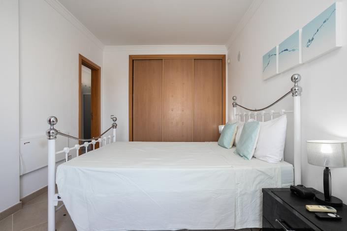 Image No.21-4 Bed Semi-Detached for sale