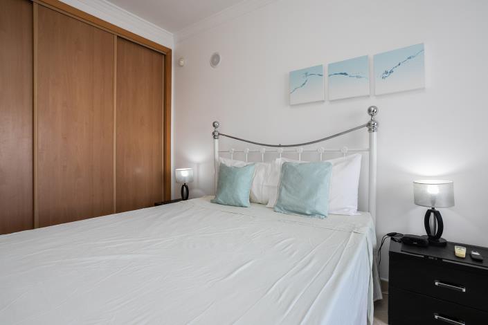 Image No.22-4 Bed Semi-Detached for sale
