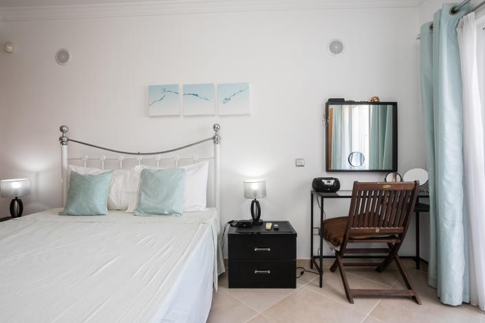 Image No.23-4 Bed Semi-Detached for sale