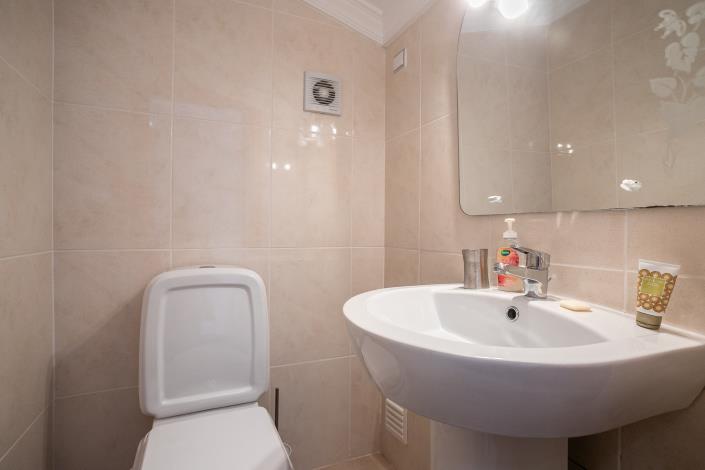 Image No.29-4 Bed Semi-Detached for sale