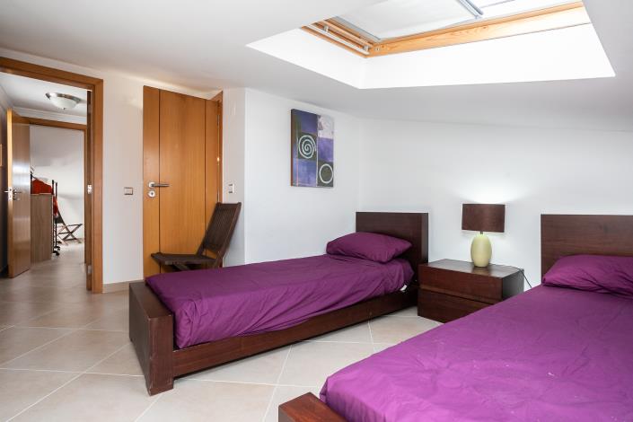 Image No.30-4 Bed Semi-Detached for sale
