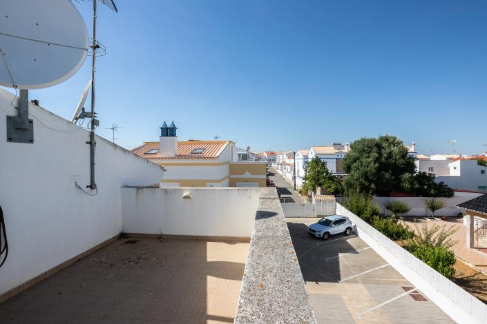 Image No.31-4 Bed Semi-Detached for sale