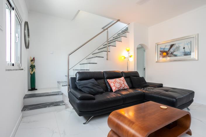 Image No.11-3 Bed Semi-Detached for sale