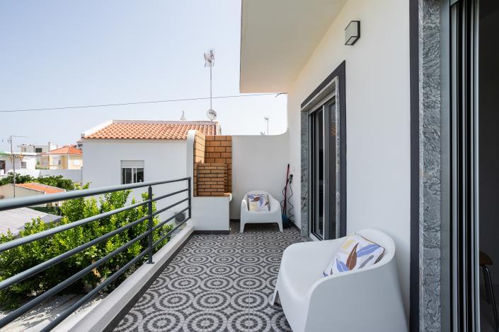 Image No.35-3 Bed Semi-Detached for sale