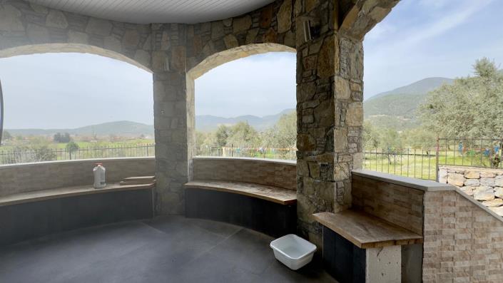 Image No.52-5 Bed Villa / Detached for sale