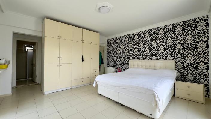 Image No.45-5 Bed Villa / Detached for sale