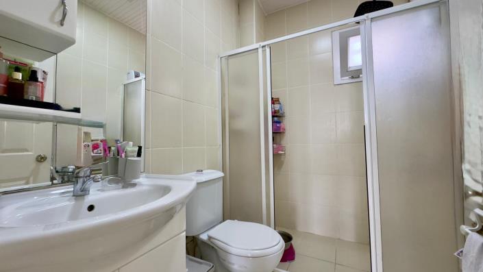 Image No.47-5 Bed Villa / Detached for sale