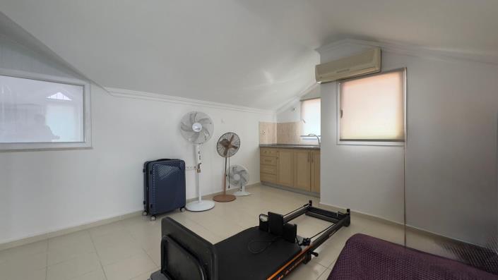 Image No.51-5 Bed Villa / Detached for sale