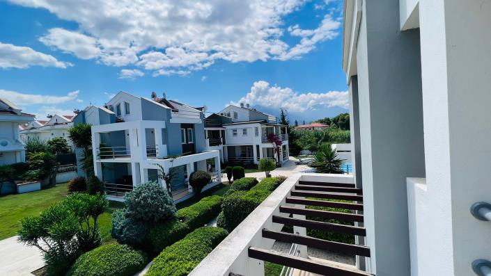 Image No.26-3 Bed Duplex for sale