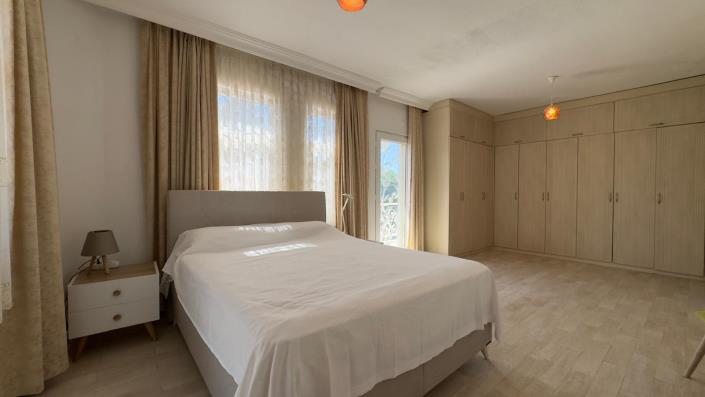 Image No.28-2 Bed Villa for sale