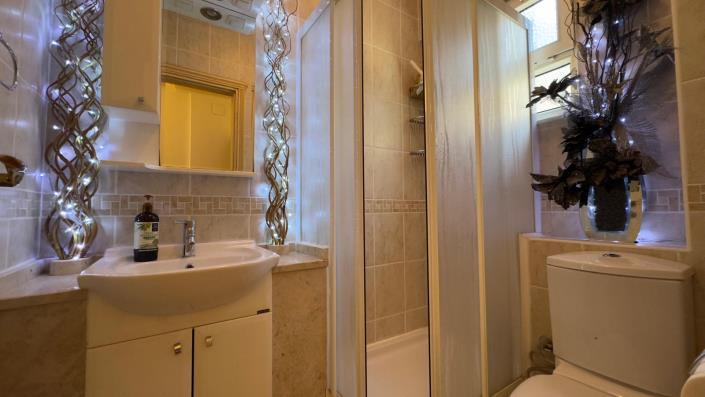 Image No.20-3 Bed Villa for sale