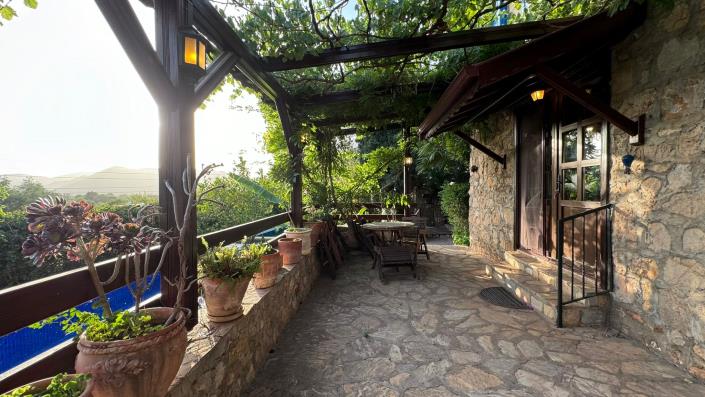 Image No.14-6 Bed Villa / Detached for sale