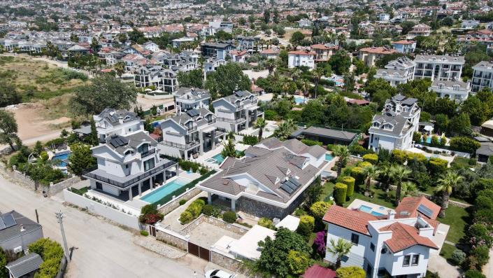 Image No.3-5 Bed Villa for sale