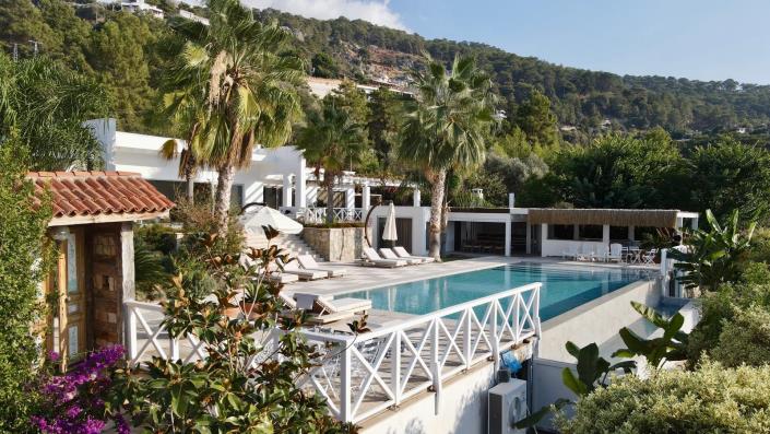 Image No.3-Villa / Détaché de 5 chambres à vendre à Faralya