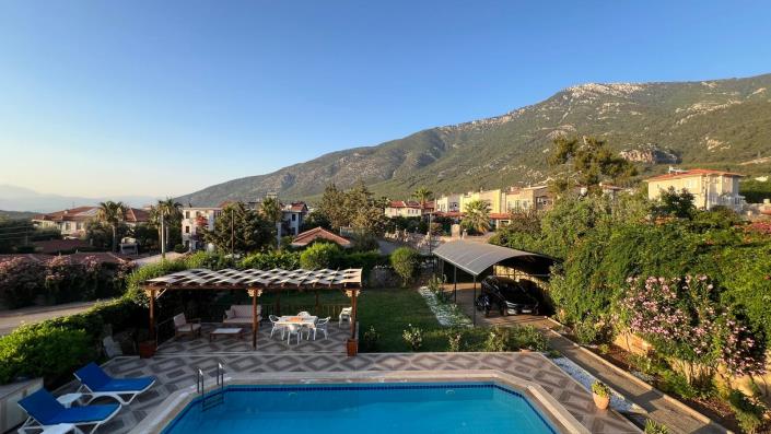 Image No.12-Villa / Détaché de 7 chambres à vendre à Ovacik