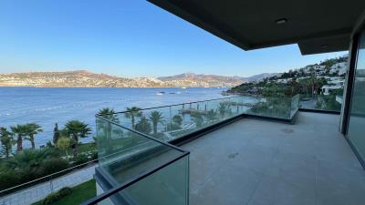 Brand-New-Seafront-Villa--39-