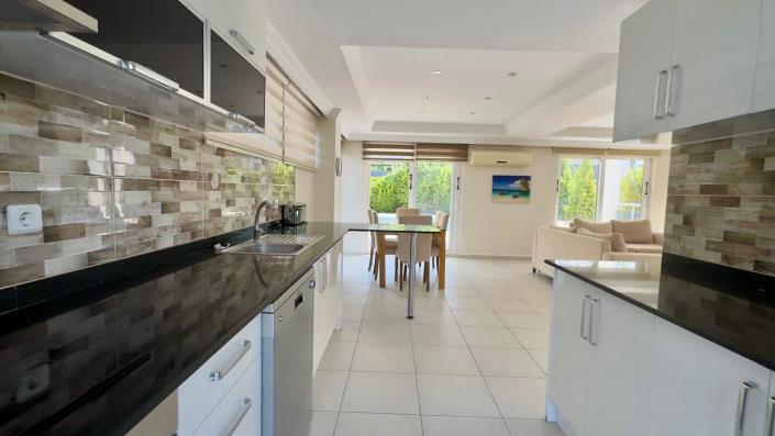 Image No.13-Villa / Détaché de 3 chambres à vendre à Ovacik