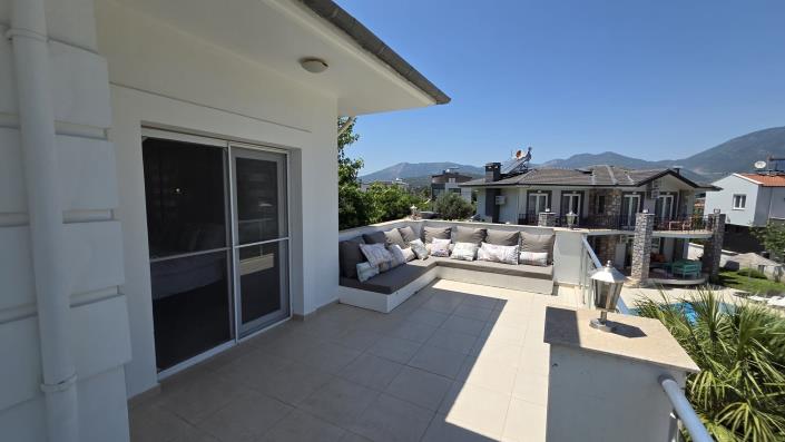 Image No.34-4 Bed Villa / Detached for sale